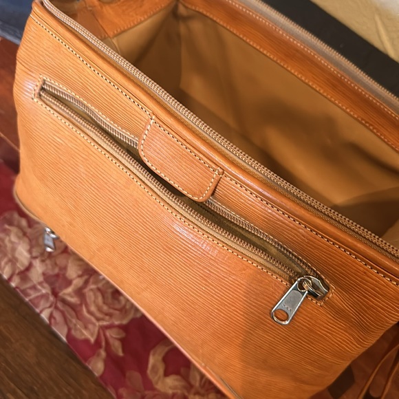 Argentinian Casa Lopez heavy leather vanity case - Picture 8 of 15